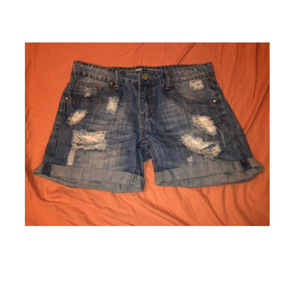 Tilly’s size 7 shorts